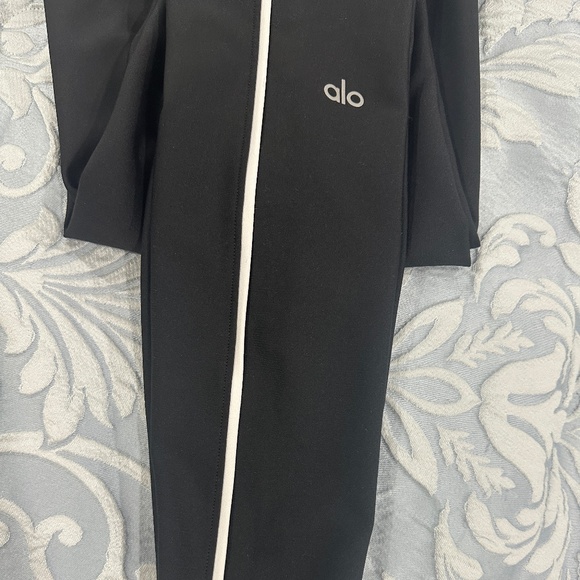 NWOT ALO AIRLIFT HIGH-WAIST SUIT UP LEGGINGS - Picture 7 of 13